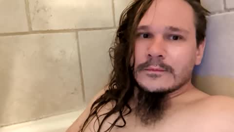 Snapshot of thunder8u42 chatting on 18, 9, 2025 thunder8u42 online show from 18, 9, 2025