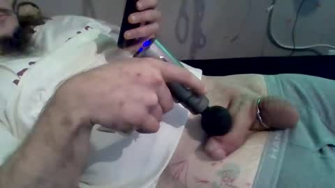 Snapshot of thunder8u42 chatting on 21, 9, 2025 thunder8u42 online show from 21, 9, 2025