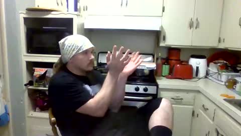 Snapshot of thunder8u42 chatting on 29, 10, 2025 thunder8u42 online show from 29, 10, 2025