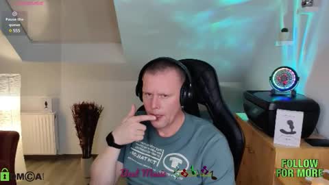 Snapshot of thunderbird02 chatting on 25, 1, 2025        Follow me Sgame por favor  online show from 25, 1, 2025