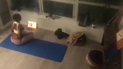 tia_fox online show from 29, 10, 2025