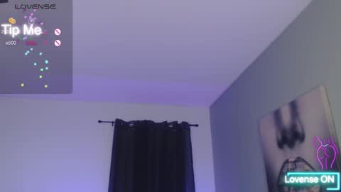 Tia Bella online show from 26, 11, 2025