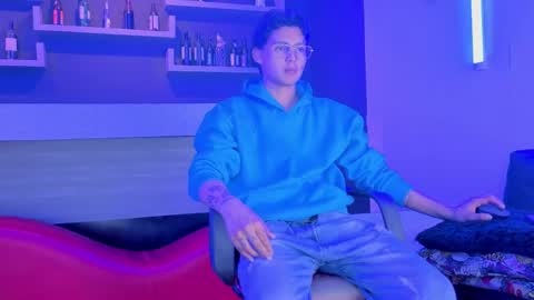 Snapshot of tian_sex chatting on 3, 5, 2026 online show from 3, 5, 2026