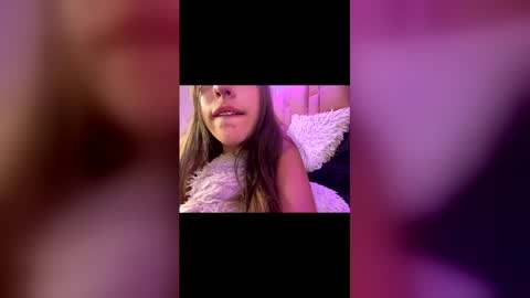 Snapshot of tiara19cute chatting on 10, 5, 2026 tiara19cute online show from 10, 5, 2026