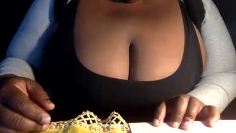 Tierra Henri online show from 9, 3, 2025