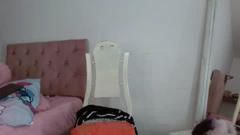 Tifanny online show from 9, 3, 2025