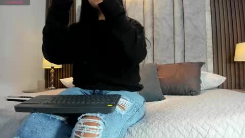 Tiff3 online show from 30, 10, 2025