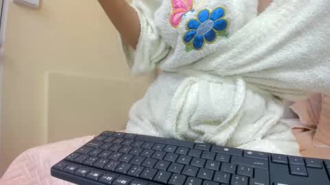    online show from 14, 1, 2025