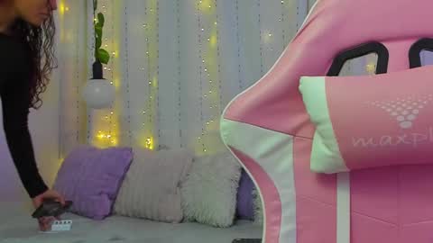 Tiffany online show from 9, 3, 2025