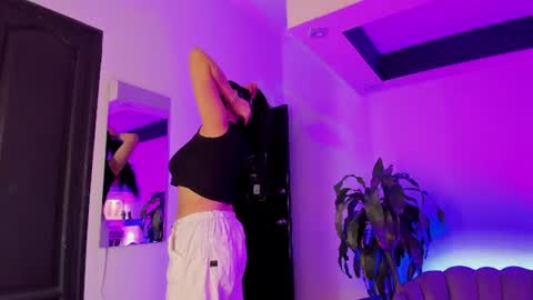 Snapshot of tifanywhite1_ chatting on 16, 7, 2026 online show from 16, 7, 2026