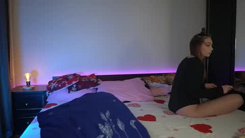 Tiffany online show from 1, 12, 2025