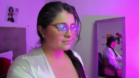 Snapshot of tiff_luxx chatting on 23, 2, 2026 Tiff Luxx online show from 23, 2, 2026