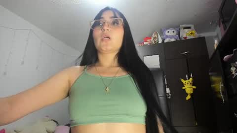Snapshot of tiffani_williams chatting on 8, 8, 2026 tifany online show from 8, 8, 2026