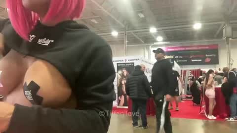 Snapshot of tiffanilove chatting on 7, 12, 2024 Tiffani Love online show from 7, 12, 2024