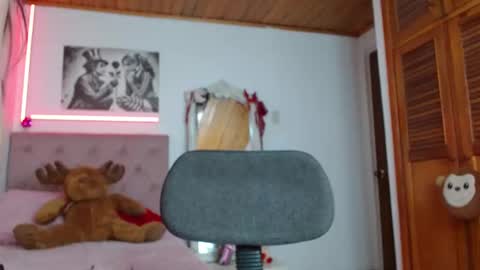 Snapshot of tiffany_beauty18 chatting on 6, 10, 2025 Tifanny online show from 6, 10, 2025