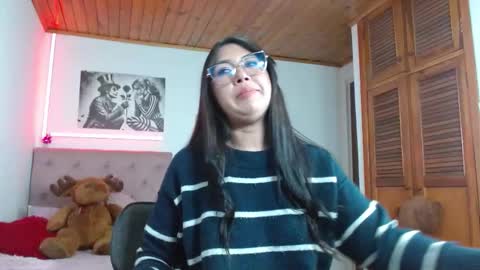 Snapshot of tiffany_beauty18 chatting on 9, 10, 2025 Tifanny online show from 9, 10, 2025