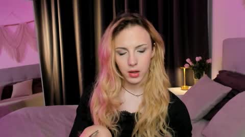 Snapshot of tiffany_king chatting on 12, 5, 2026 Tiffany online show from 12, 5, 2026