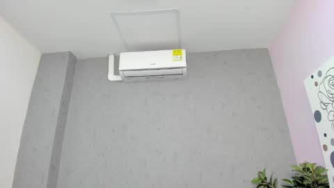 tiffany_mendez online show from 17, 12, 2025