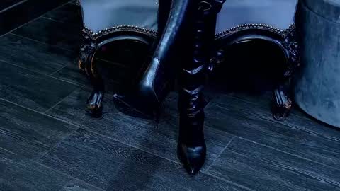 Tiffany  Sia online show from 10, 2, 2025