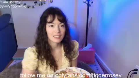 Snapshot of tiggerrosey chatting on 10, 4, 2026 All my Links online show from 10, 4, 2026