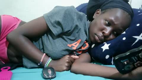 Snapshot of tight_pussie chatting on 3, 7, 2026 tight_pussie online show from 3, 7, 2026