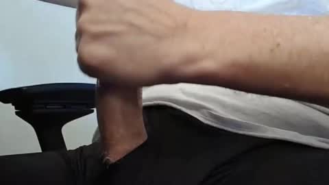 Snapshot of tightfitt chatting on 30, 4, 2026 tightfitt online show from 30, 4, 2026