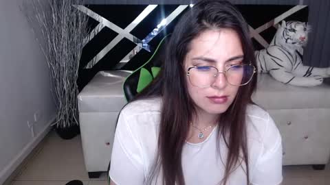 Tiina  online show from 28, 12, 2024