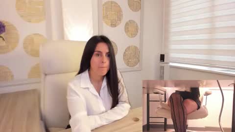 tiinyangel online show from 18, 2, 2026