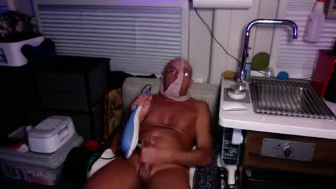 Snapshot of tim4tech chatting on 7, 10, 2025 ThongMan online show from 7, 10, 2025