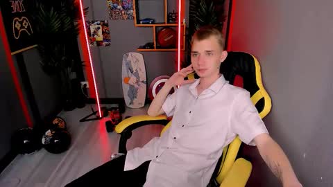 Snapshot of tim_blackk chatting on 5, 11, 2025 Tim online show from 5, 11, 2025