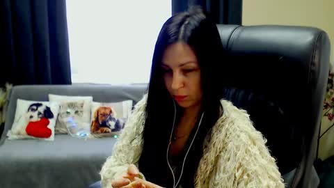 Snapshot of timeparadice chatting on 24, 4, 2026 Luisa online show from 24, 4, 2026