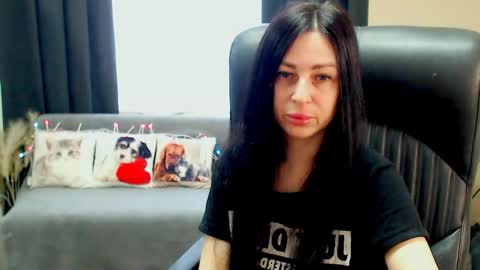 Snapshot of timeparadice chatting on 21, 5, 2026 Luisa online show from 21, 5, 2026