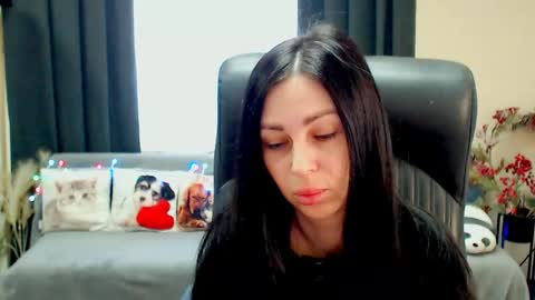 Snapshot of timeparadice chatting on 5, 6, 2026 Luisa online show from 5, 6, 2026