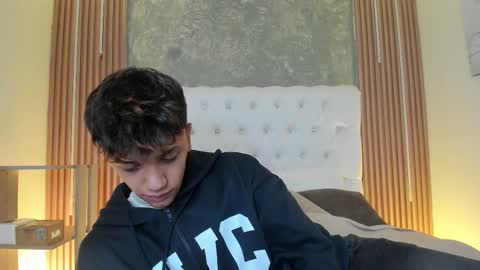 Timothy 21 years old online show from 29, 3, 2026