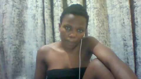 Snapshot of tina2030_1 chatting on 30, 5, 2026 tee online show from 30, 5, 2026