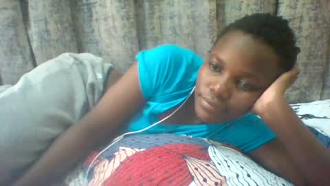 Snapshot of tina2030_1 chatting on 18, 6, 2026 tee online show from 18, 6, 2026