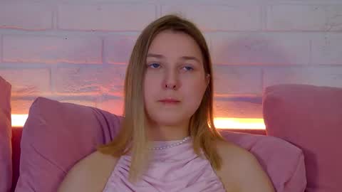 Snapshot of tinaburton chatting on 23, 4, 2026 TinaBurton online show from 23, 4, 2026