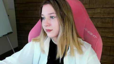Snapshot of tinaburton chatting on 26, 4, 2026 TinaBurton online show from 26, 4, 2026