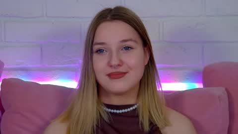 Snapshot of tinaburton chatting on 27, 4, 2026 TinaBurton online show from 27, 4, 2026