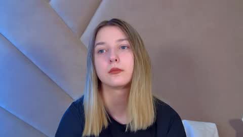 Snapshot of tinaburton chatting on 12, 5, 2026 TinaBurton online show from 12, 5, 2026