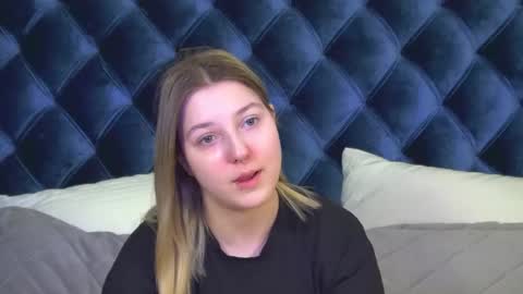 Snapshot of tinaburton chatting on 20, 5, 2026 TinaBurton online show from 20, 5, 2026