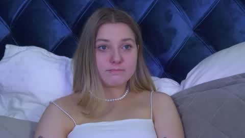 Snapshot of tinaburton chatting on 25, 5, 2026 TinaBurton online show from 25, 5, 2026