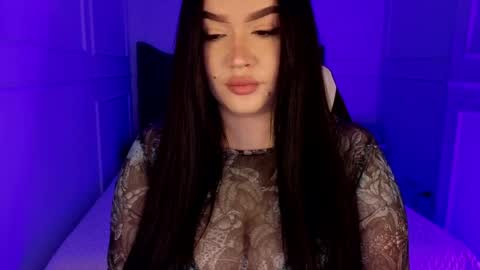 hi im curvy babyface girlie Tina online show from 1, 5, 2026