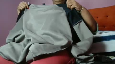 Snapshot of tinagiant chatting on 23, 6, 2026 tinagiant online show from 23, 6, 2026