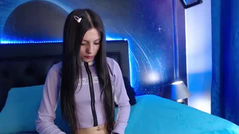 Snapshot of tinajons chatting on 5, 11, 2025 tinajons online show from 5, 11, 2025