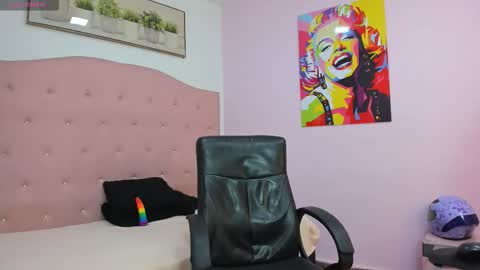 tinisweet online show from 7, 1, 2026