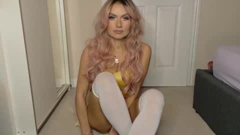 Snapshot of tinkerbell822 chatting on 2, 2, 2026 tinkerbell822 online show from 2, 2, 2026