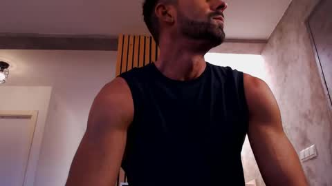 Snapshot of tinoclandestino chatting on 8, 1, 2025 tinoclandestino online show from 8, 1, 2025