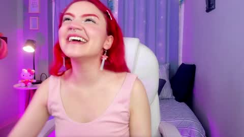 Snapshot of tiny__emmy chatting on 4, 12, 2024 Emmy blue berry1 online show from 4, 12, 2024