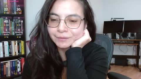 Snapshot of tiny_caroline chatting on 28, 10, 2025 Tiny Caroline online show from 28, 10, 2025